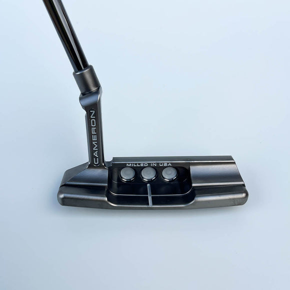 スコッティキャメロン 2023 スーパーセレクト ニューポート2 パター 右利き用 DLCブラック加工 KBS CT TOUR ブラックシャフト 354g ヘッドカバー付 新品